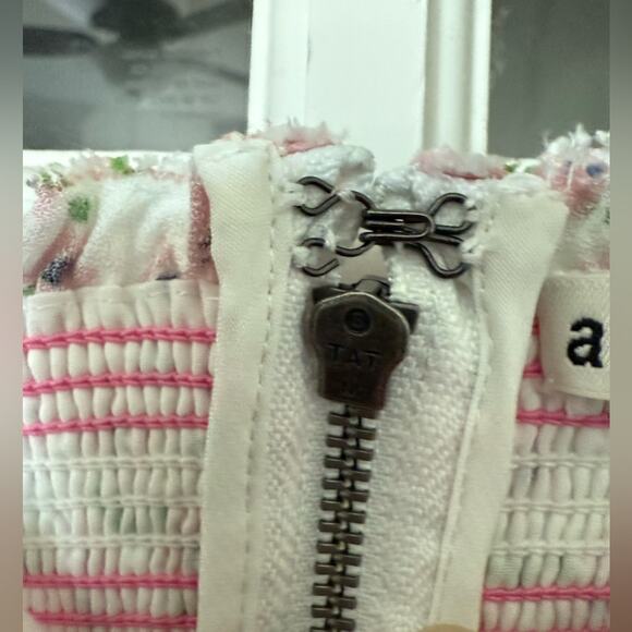 Alice + Olivia Rianna Puff Sleeve Floral Cropped Top XS - Picture 10 of 10